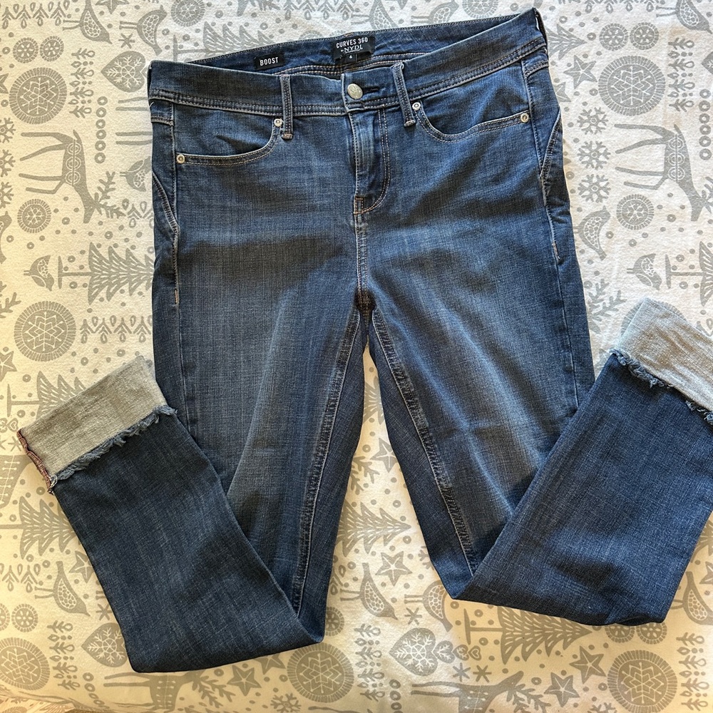 NYDJ Curves 360 women's size 6 BOOST jeans with cuffs